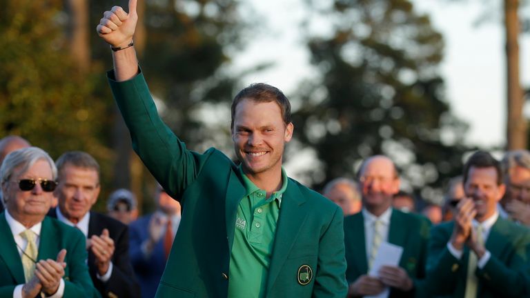 Masters champion Danny Willett, of England, gives a thumbs up after winning the Masters golf tournament Sunday, April 10, 2016, in Augusta, Ga.  (AP Photo/Chris Carlson)