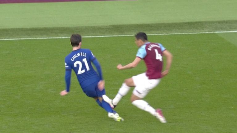 West Ham&#39;s Fabien Balbuena was sent off for this challenge on Chelsea&#39;s Ben Chilwell.