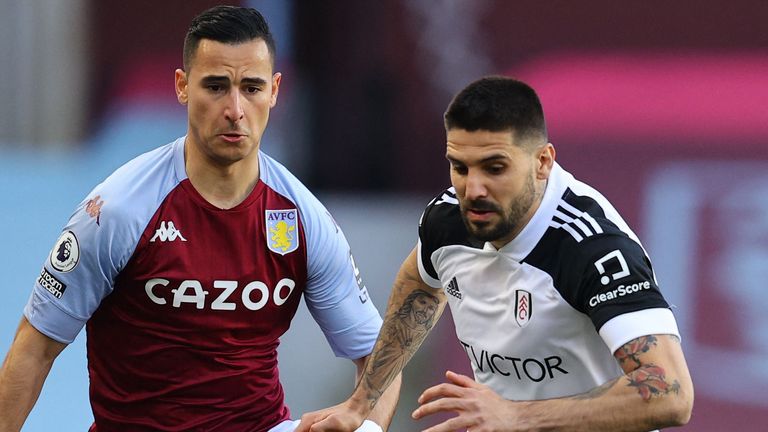 Aleksandar Mitrovic powers past Anwar El Ghazi