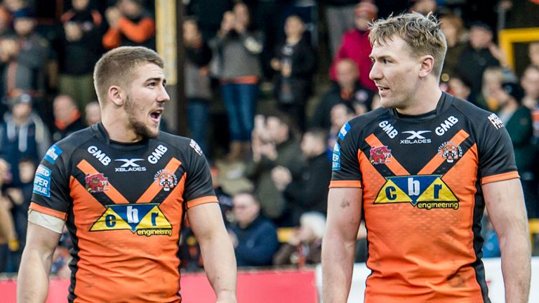 Picture by Allan McKenzie/SWpix.com - 11/03/2018 - Rugby League - Betfred Super League - Castleford Tigers v Salford Red Devils - the Mend A Hose Jungle, Castleford, England - Matt Cook, Greg Minikin & Michael Shenton at the end of their match with fans celebrating.