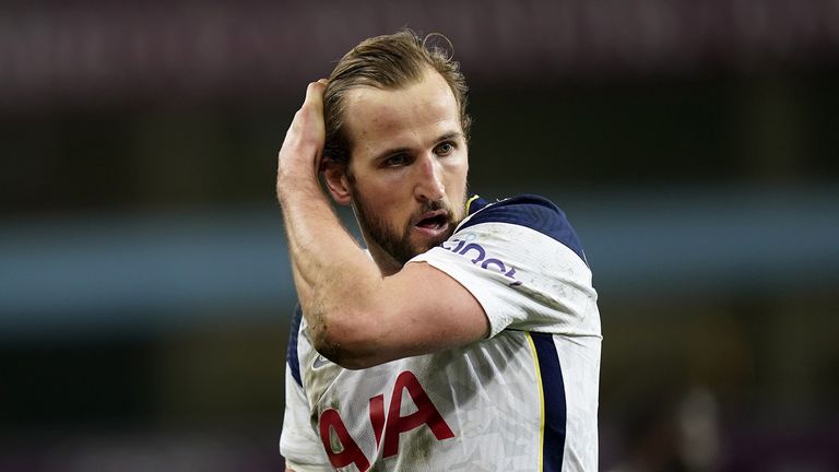 Harry Kane de Tottenham Hotspur lors du match de Premier League à Villa Park