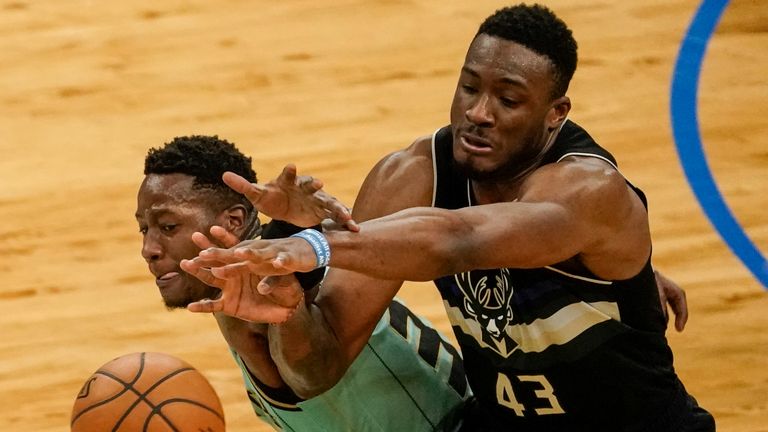 Charlotte Hornets up against the Milwaukee Bucks in Week 16 of the NBA.