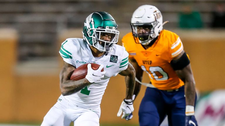 North Texas wide receiver Jaelon Darden (1) runs for a touchdown against the UTEP Miners in December 2020. (Photo by Matthew Pearce/Icon Sportswire via AP) 