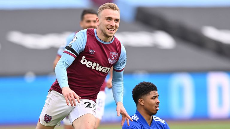 Jarrod Bowen celebrates scoring West Ham's third goal of the game 