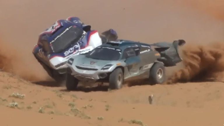 There was drama in the opening round of Extreme E in Saudi Arabia after Chip Ganassi Racing’s Kyle Leduc collided with ABT CUPRA’s Claudia Hurtgen in the Shootout race, her second big crash of the weekend.