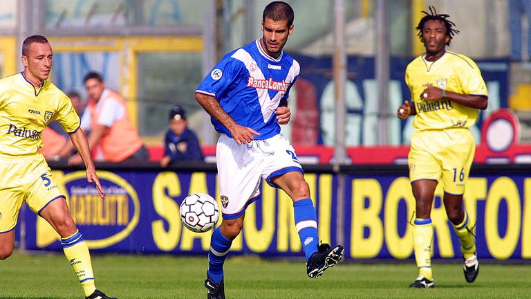 جوارديولا من بريشيا في اللعب خلال مباراة الدور السابع من الدوري الإيطالي لكرة القدم بين بريشيا وكييفو ، التي أقيمت في ملعب إم ريجامونتي ، بريشيا إيطاليا.