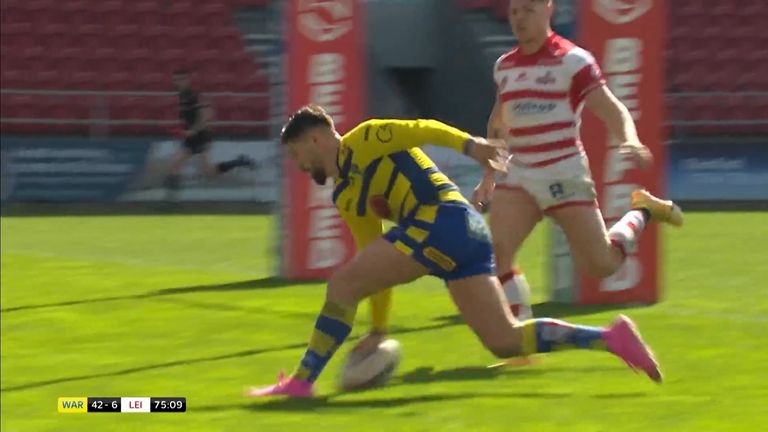 Gareth Widdop completed his brace in the second half with an incredible team effort as Warrington continued to dominate versus Leigh.
