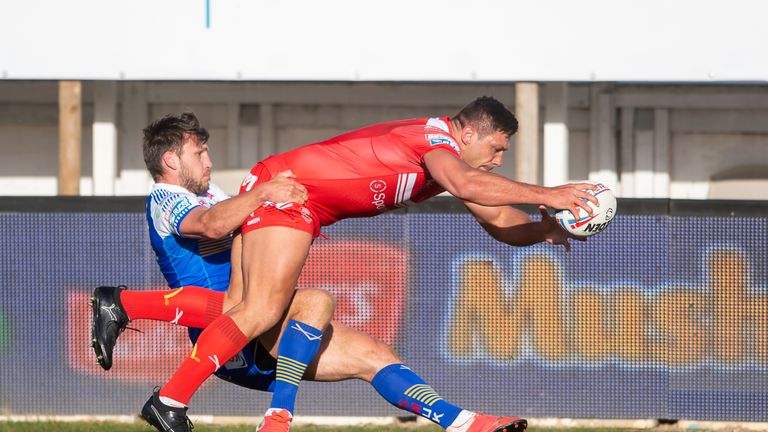 Watch how Hull KR winger Ryan Hall grabbed his 200th Super League touchdown against his former employers, Leeds Rhinos