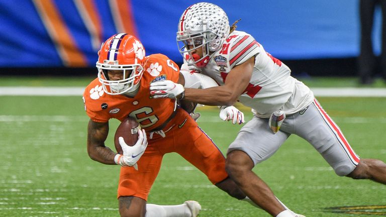 Wade tackles Clemson wide receiver E.J. Williams playoff semi-final. (Photo by Ken Murray/Icon Sportswire via AP)