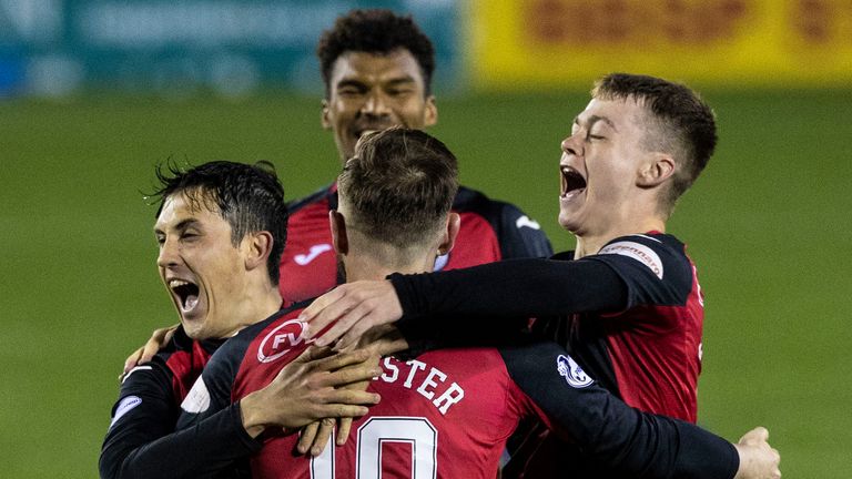 St Mirren players celebrate after winnning the penalty shootout during the Scottish Cup Quarter Final between Kilmarnock and St Mirren 