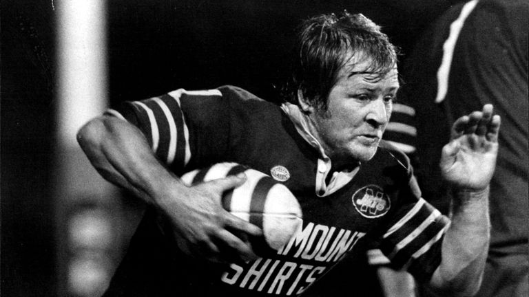 Tommy Raudonikis in action for Newtown in 1982