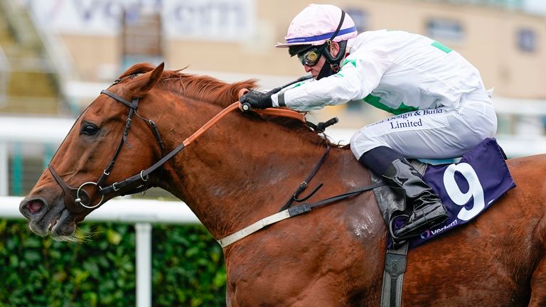 Ray Dawson riding Venturous to win at Doncaster last October