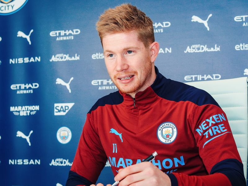 Kevin De Bruyne: Manchester City midfielder signs two-year contract  extension until 2025, Football News