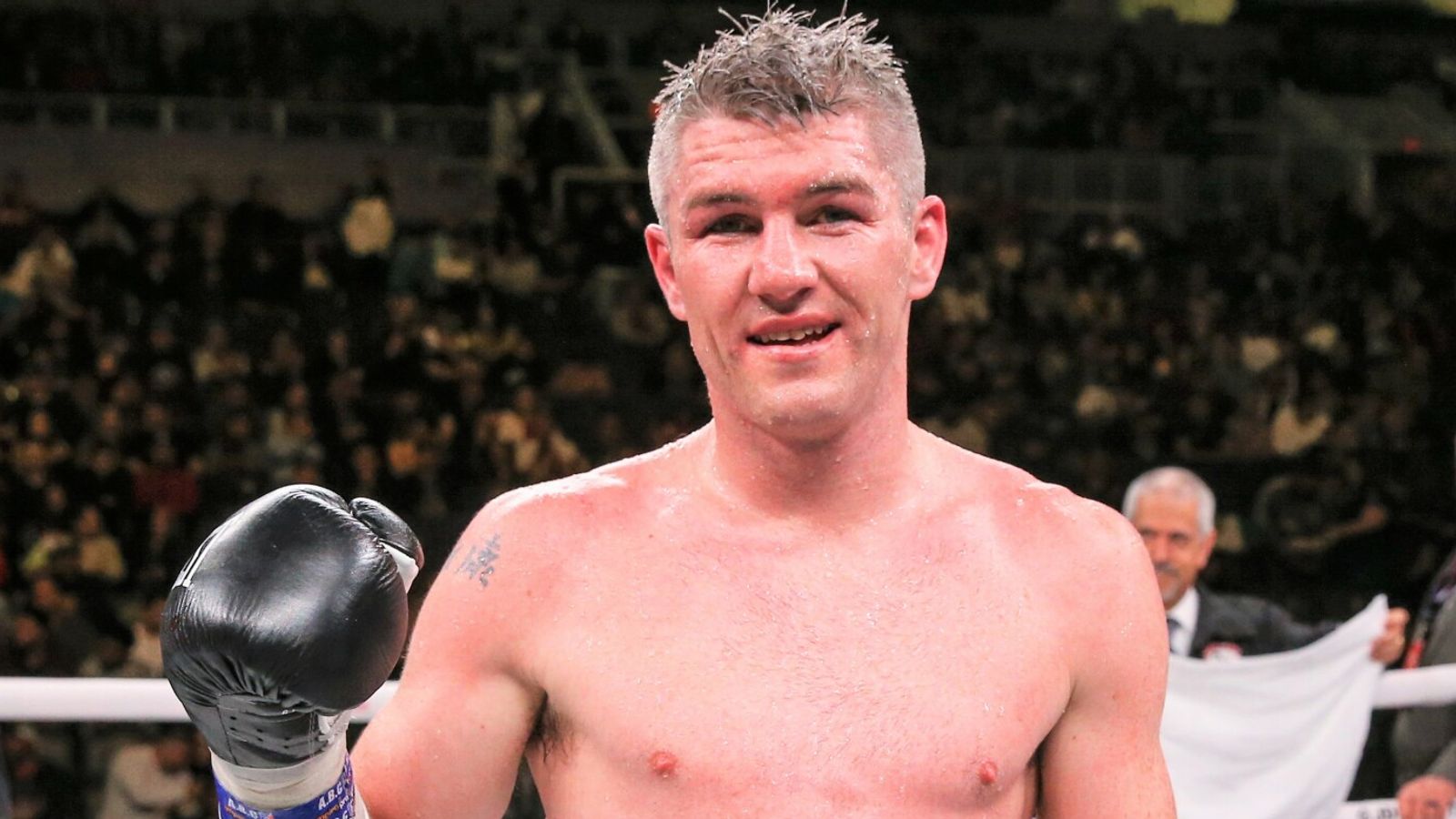 Liam Smith returns against dangerous puncher Hassan Mwakinyo in ...