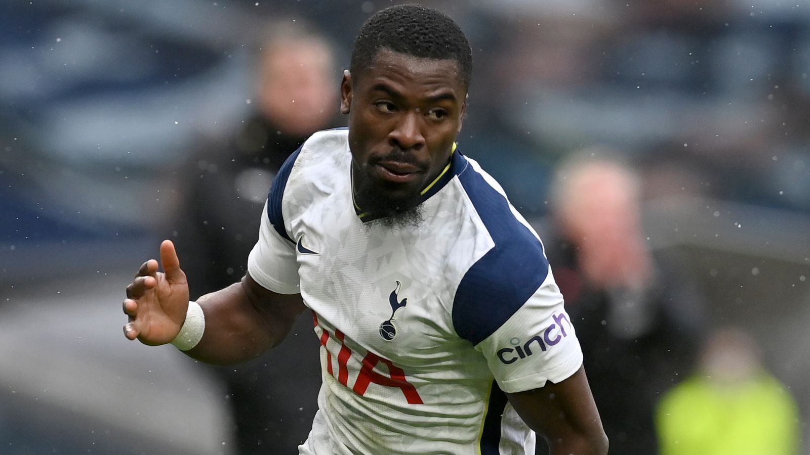 Serge Aurier: Former Tottenham right-back set to sign for Villarreal on initial one-year contract