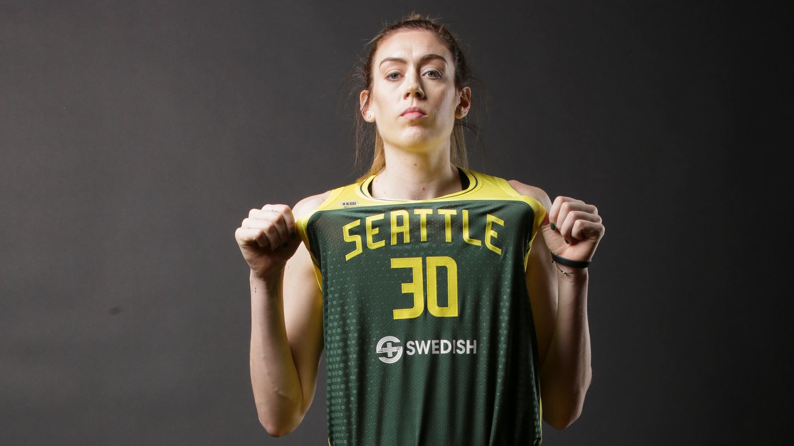 Breanna Stewart, Elena Delle Donne get signature sneakers - The