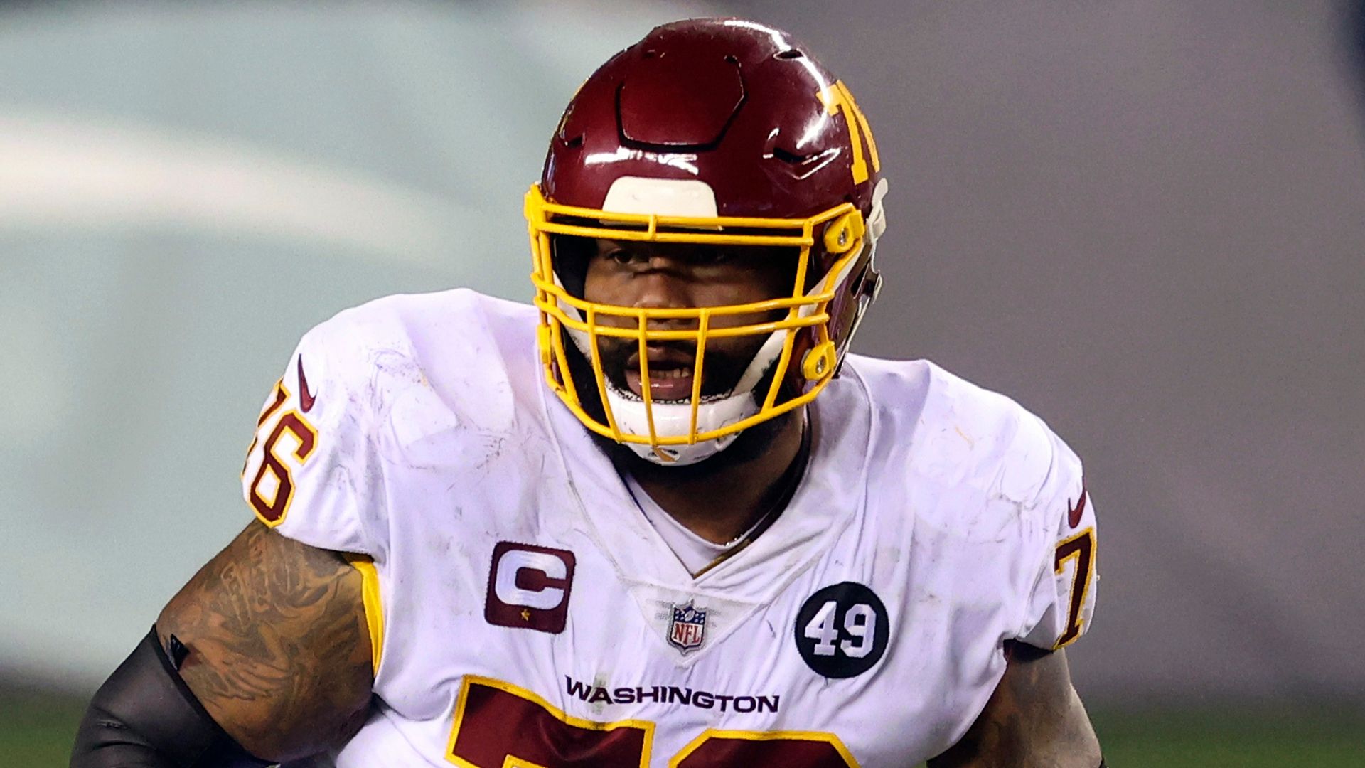 Washington cut longtime RT Moses