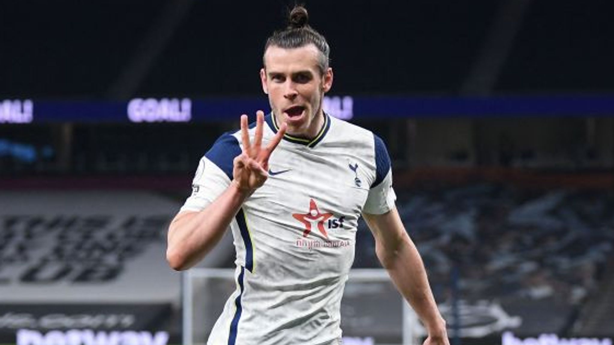Gareth Bale scores hat-trick as Tottenham crush hapless Aston