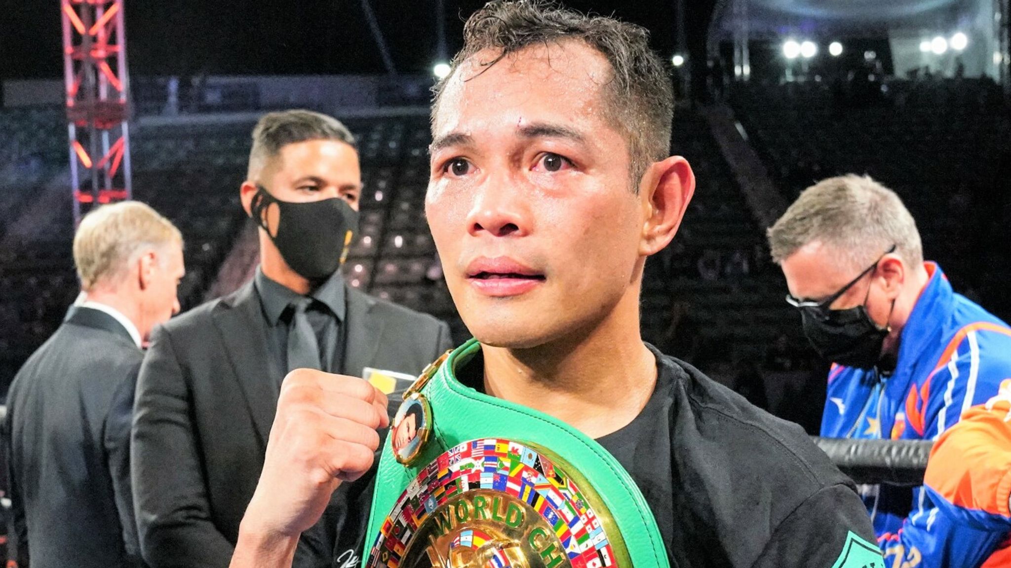 Nonito Donaire Stops Nordine Oubaali To Become Oldest World Bantamweight Champion At Age Of 38 Boxing News Sky Sports