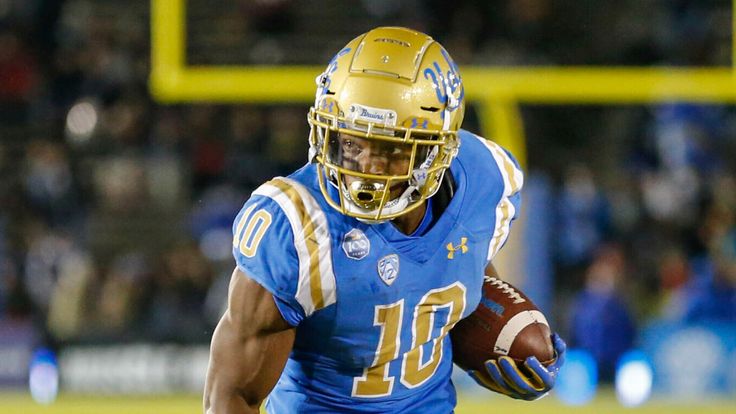 Demetric Felton in action for UCLA AGAINST THE California Golden Bears. (Photo by Jordon Kelly/Icon Sportswire) (Icon Sportswire via AP Images)
