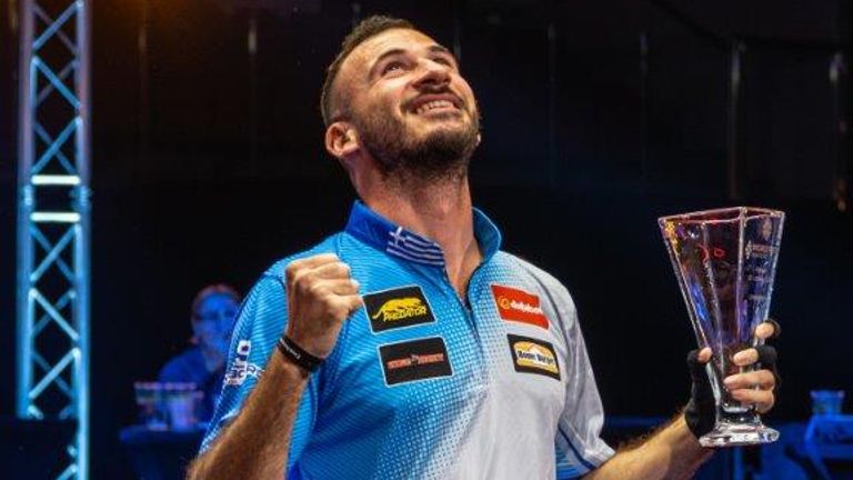 Alex Kazakis visera à défendre son World Pool Masters à Gibraltar - en direct sur Sky Sports