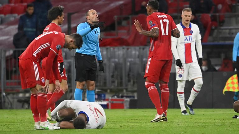 Antonio Matteo Lahues capitaneó el partido de cuartos de final de la Liga de Campeones del Paris Saint-Germain en el Bayern de Múnich esta temporada