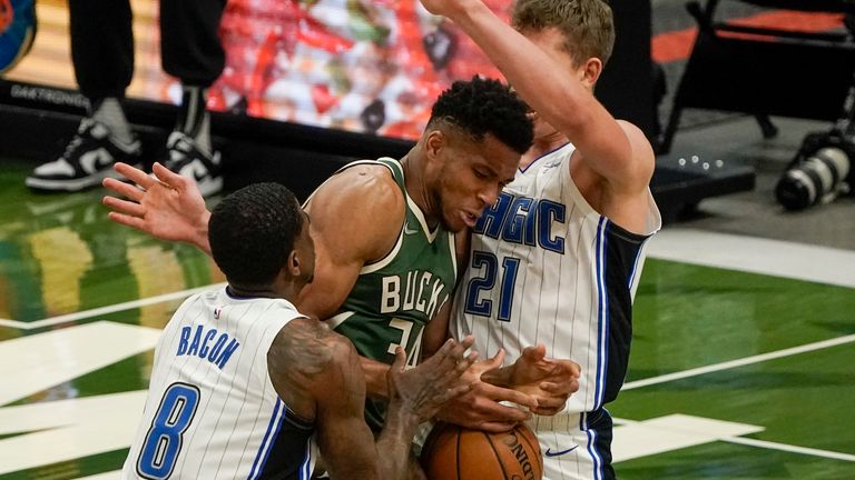 Highlights of the Orlando Magic against the Milwaukee Bucks in Week 21 of the NBA.
