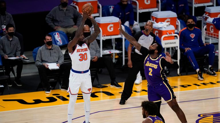 Despite 31 points from Julius Randle, the New York Knicks fell to an agonising overtime defeat at the hands of the Los Angeles Lakers.