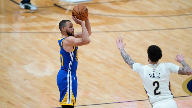 Steph Curry top-scored with 41 points as Golden State beat New Orleans 123-108.