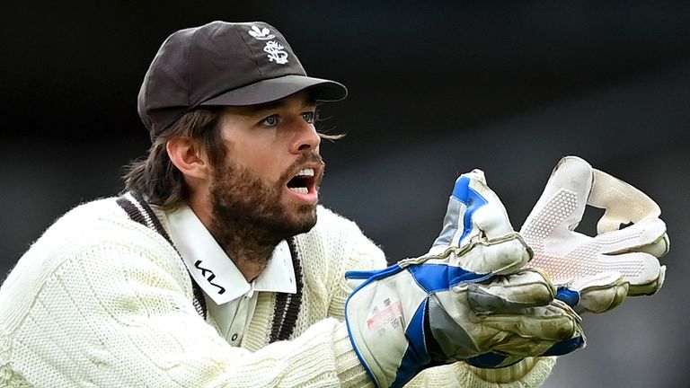 LONDON, ENGLAND - APRIL 15: Ben Foakes of Surrey catches the ball during Day One of the LV= Insurance County Championship match between Surrey and Leicestershire at The Kia Oval on April 15, 2021 in London, England. (Photo by Alex Davidson/Getty Images)