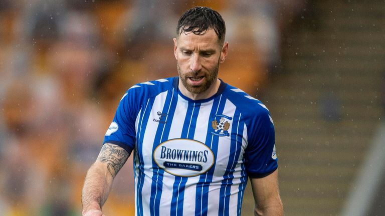 MOTHERWELL, SCOTLAND - MAY 01: Kilmarnock&#39;s Kirk Broadfoot during a Scottish Premiership match between Motherwell and Kilmarnock at Fir Park, on May 01, 2021, in Motherwell, Scotland. (Photo by Ross MacDonald / SNS Group)