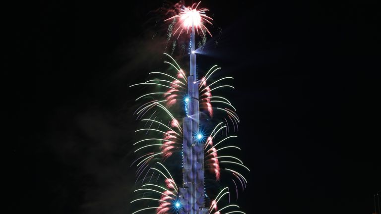 Fireworks explode at the Burj Khalifa, the world&#39;s tallest building, to mark New Year in Dubai, United Arab Emirates,