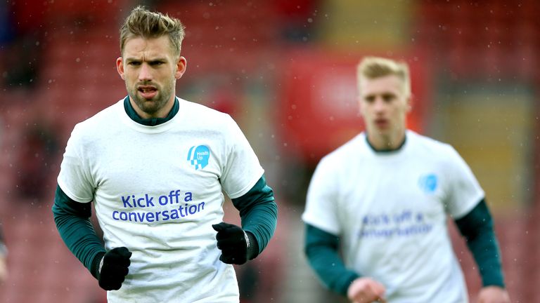 Southampton v Burnley - Premier League - St Mary's Stadium
Burnley's Charlie Taylor (left) wears a Heads Up campaign t-shirt during the pre-match warm up prior to the Premier League match at St Mary's Stadium, Southampton. 15 February 2020