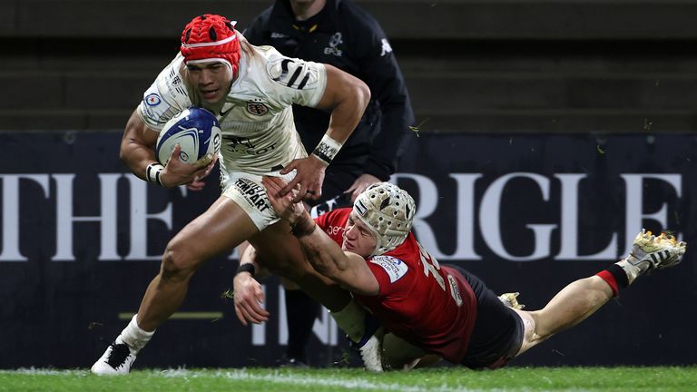 Ulster v Toulouse - European Champions Cup - Group B - Kingspan Stadium
Toulouse's Cheslin Kolbe (left) on his way to scoring his side's fourth try of the game during the European Champions Cup Group B match at the Kingspan Stadium, Belfast.
