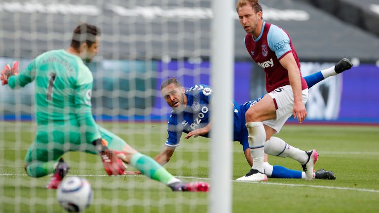 Calvert-Lewin steers in his 16th league goal