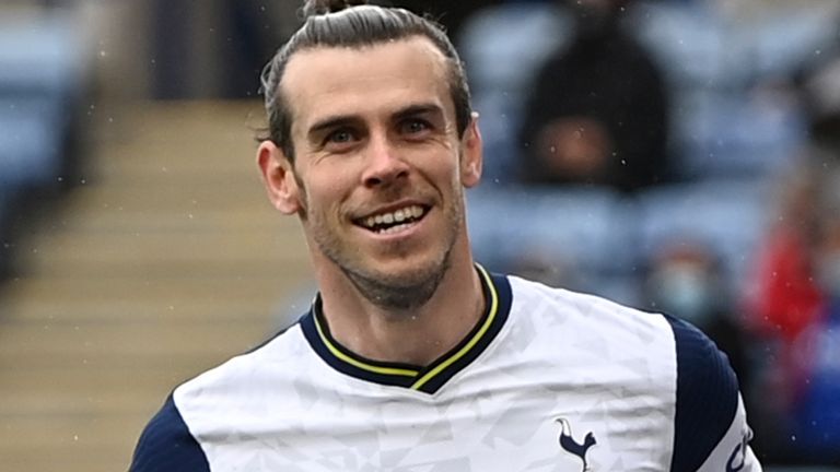 Gareth Bale scored two late goals to secure Tottenham's victory