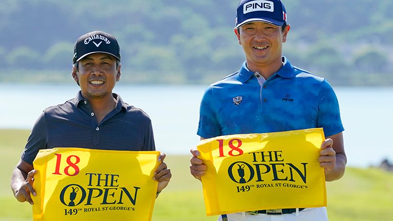 Juvic Pagunsan (L) of the Philippines and Ryutaro Nagano (R) of Japan qualified for The 149th Open with their finishes at the Mizuno Open