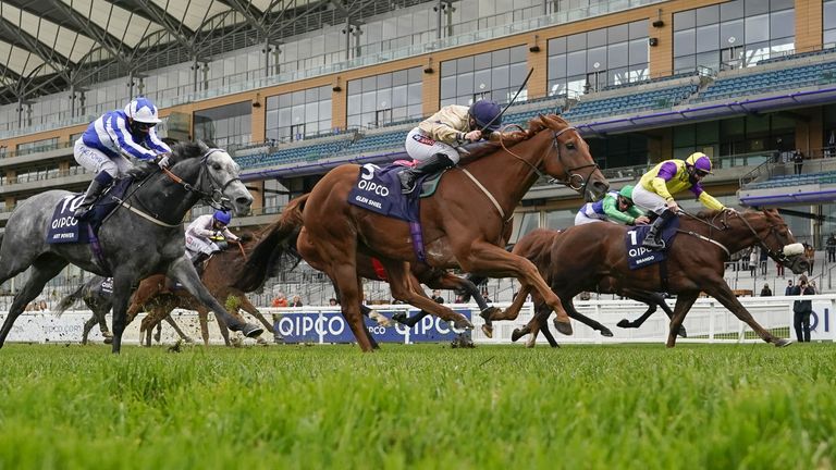 Ascot Races - October 17th 2020
Glen Shiel ridden by Hollie Doyle (centre) wins The Qipco British Champions Sprint Stakes at Ascot Racecourse.