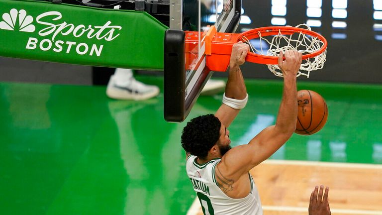 Celtics stifle Lakers
