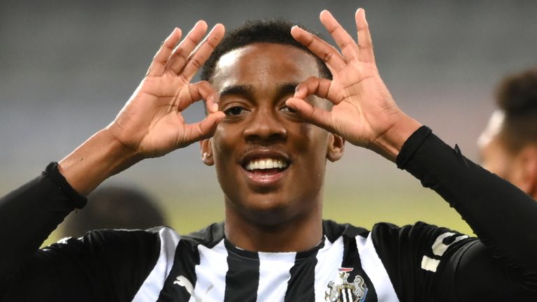 Joe Willock scored in a fifth successive Premier League game for Newcastle on Friday