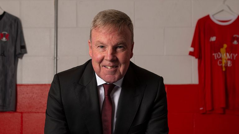 Leyton Orient have confirmed Kenny Jackett as their new manager on a one-year rolling contract