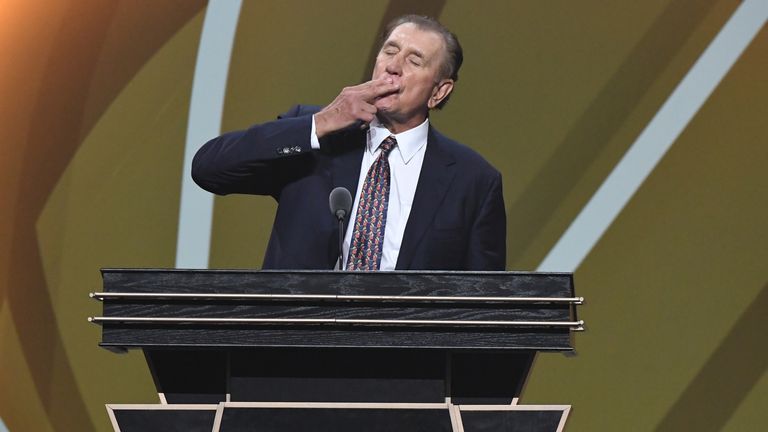  Inductee Rudy Tomjanovich addresses the guests during the 2020 Basketball Hall of Fame Enshrinement Ceremony