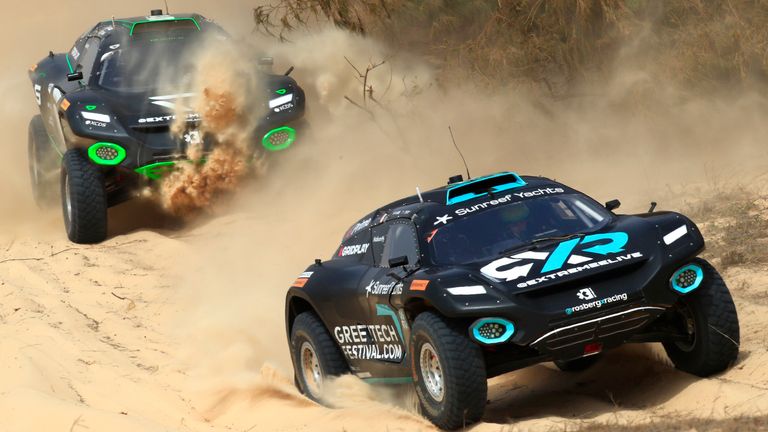 Rosberg wins Extreme E after Hamilton team clash