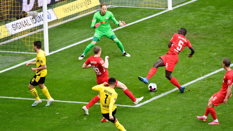 Jadon Sancho scores against RB Leipzig