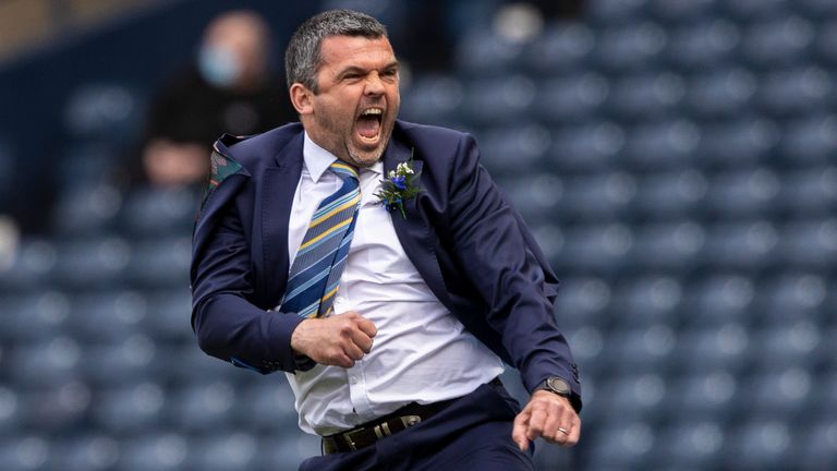 SNS - St Johnstone manager Callum Davidson celebrates his side's goal during the Scottish Cup final match against Hibernian at Hampden Park