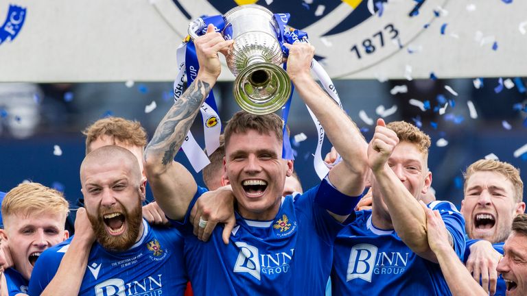 GLASGOW, SCOTLAND - MAY 22: St Johnstone Captain Jason Kerr lifts the Scottish Cup trophy during the Scottish Cup final match between Hibernian and St Johnstone at Hampden Park, on May 22, 2021, in Glasgow, Scotland. (Photo by Craig Williamson / SNS Group)