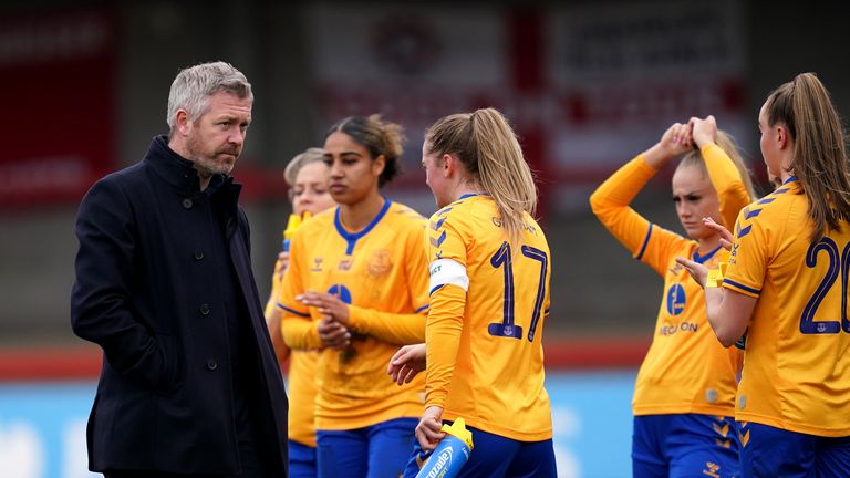 PA - Willie Kirk with his Everton Women players