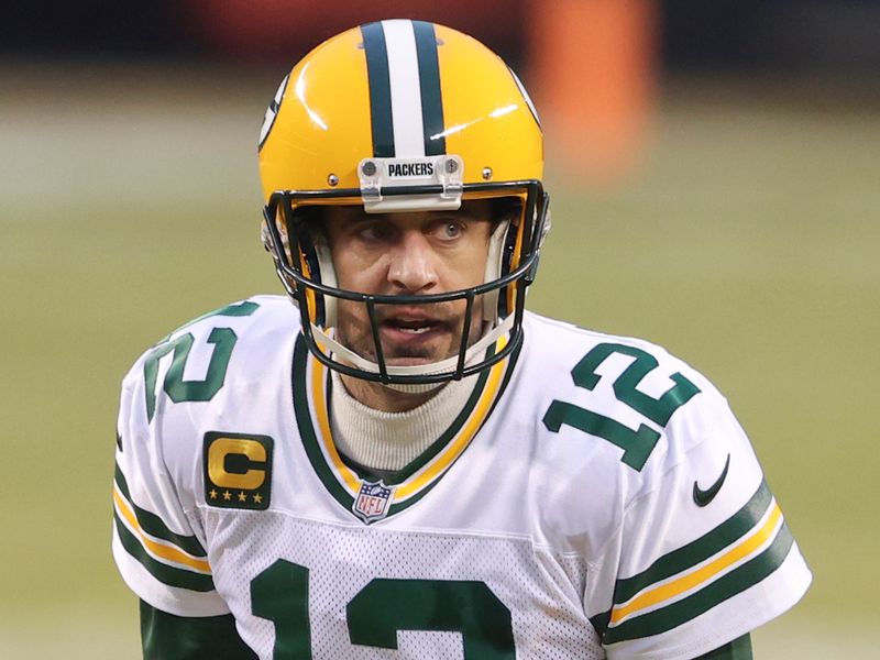 Aaron Rodgers Contract: Packers QB Amid Uncertain Offseason –
