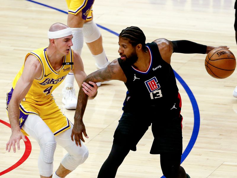 Kenny Smith believes Lakers are being slept on by the Western Conference to  win the NBA Finals
