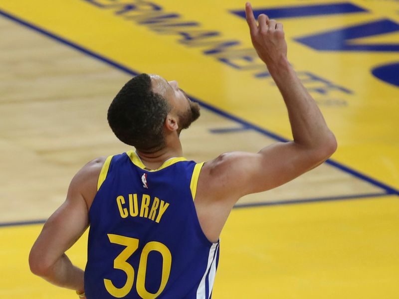 Stephen Curry and Kevin Durant showed the Cavaliers why they could be the  best pick-and-roll duo of all time 